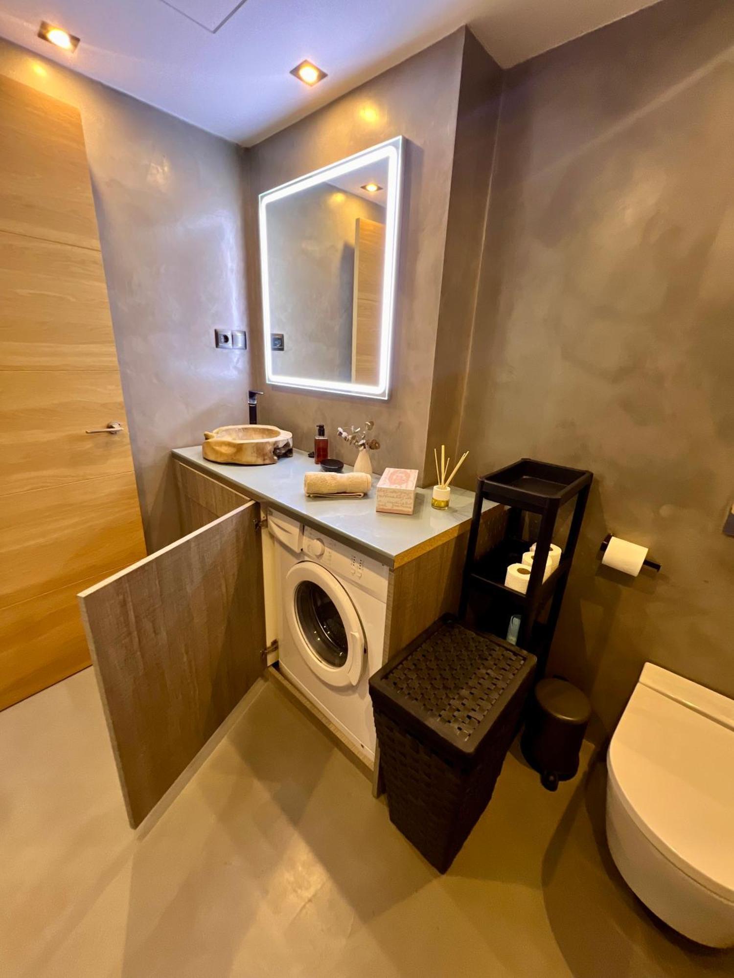 Luxury Puerto Marina Apartment *